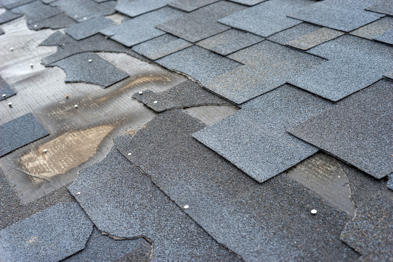 how much value does a new roof add damage